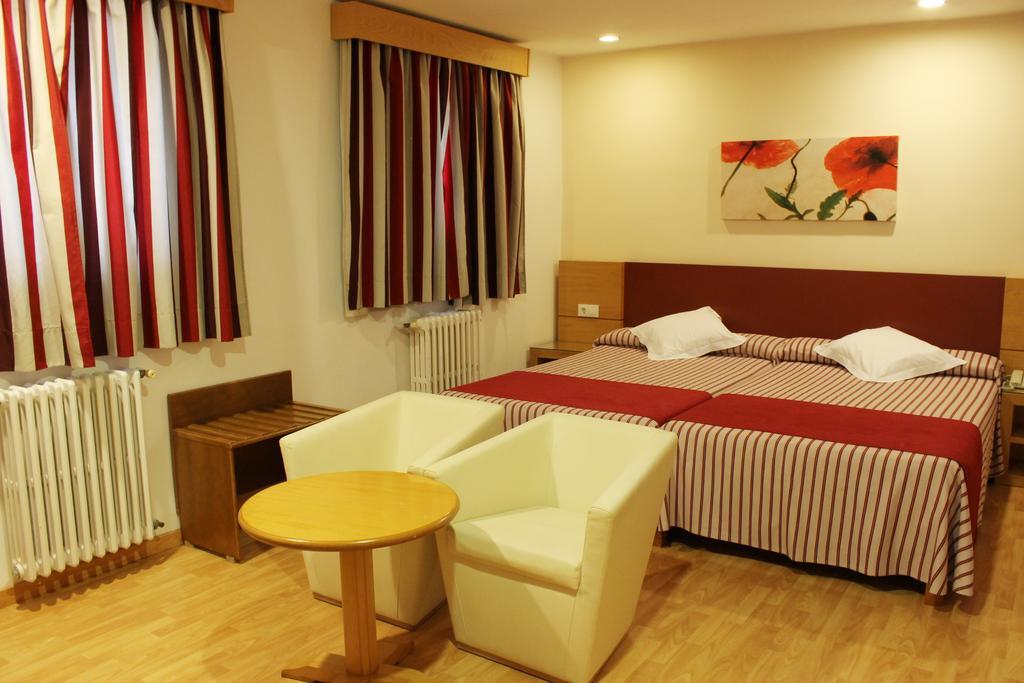 Hotel Amic Colon Palma de Mallorca Bagian luar foto