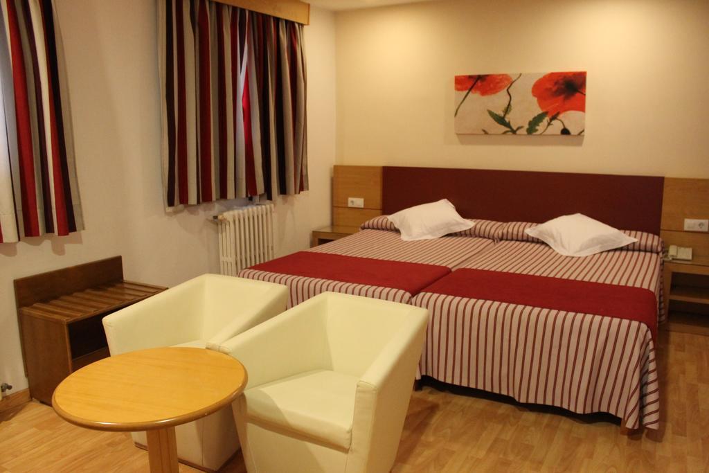 Hotel Amic Colon Palma de Mallorca Bagian luar foto