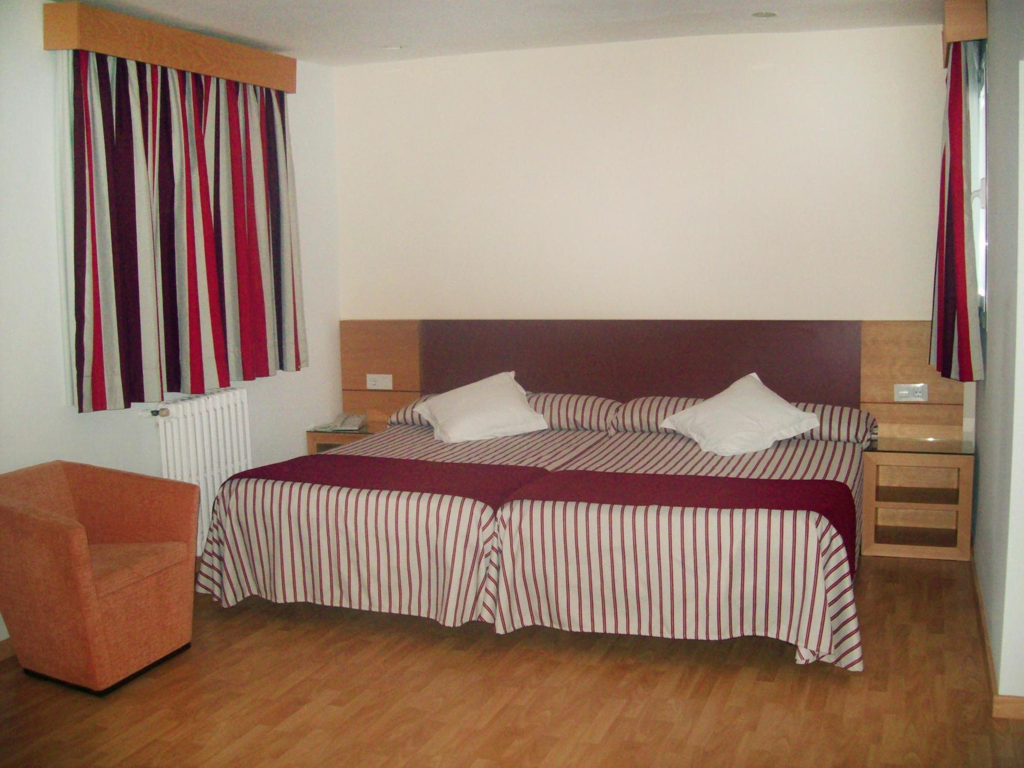 Hotel Amic Colon Palma de Mallorca Bagian luar foto